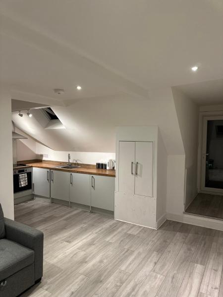 Photo 4 : Flat 10 - Epsom High Street