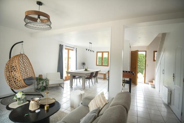 Na fotografii je vidět objekt Maison Zen bord de mer nacházející se ve městě Saint-Arnoult.