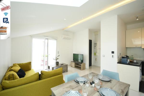 På billedet ses objektet Spot 2 Be - 2 Chambres Clim - Balcon Parking RER C beliggende i byen Saint-Yon.