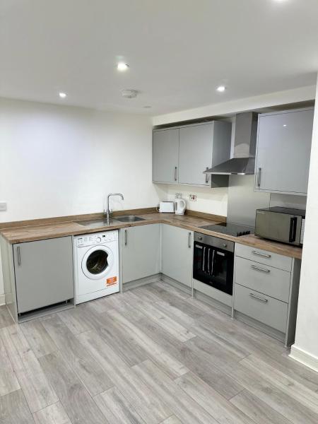 Photo 2 : Flat 2 - Epsom High Street