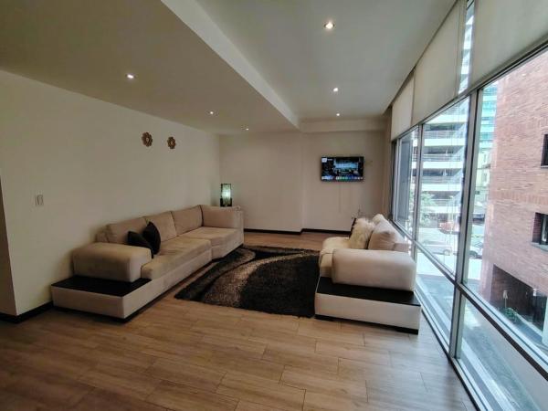 A la foto es mostra l'objecte 3Departamento 2 dormitorios Edif Avant Plaza Finlandia n3560 y Suecia situat a la ciutat de Quito.