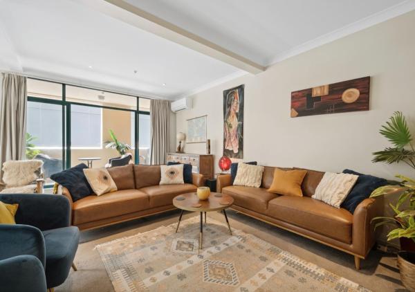 Photo 2 : Spacious, 2 Bed, 2 Bath Central City Retreat