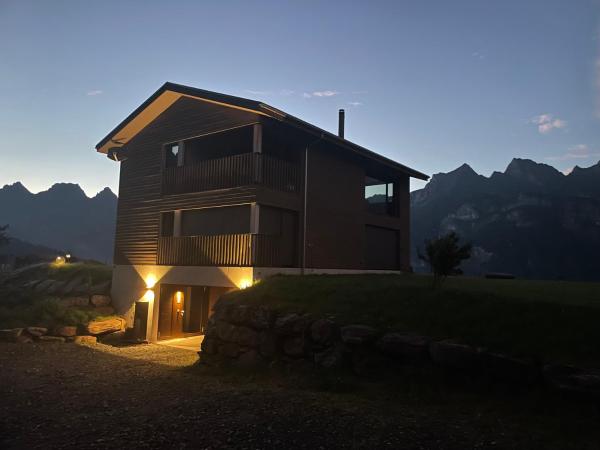 写真にはFlums市にあるPanoramawohnung in 2-Fam-Haus - Nichtraucher, KEINE Haustiereが写っています。