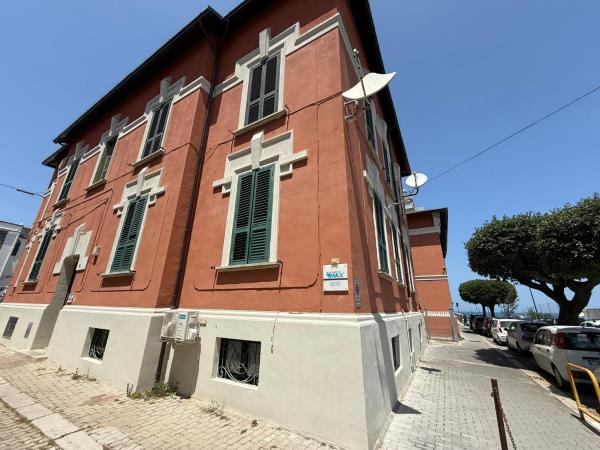 A la foto es mostra l'objecte Le Stanze di Max situat a la ciutat de Termoli.