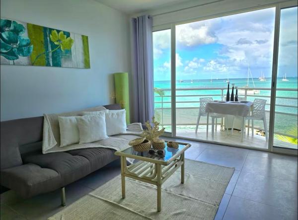 A la foto es mostra l'objecte Studio vue mer à marigot St-martin situat a la ciutat de Marigot.
