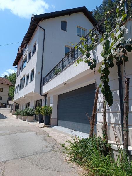 A la foto es mostra l'objecte Apartment Stari Pazar 3 situat a la ciutat de Konjic.