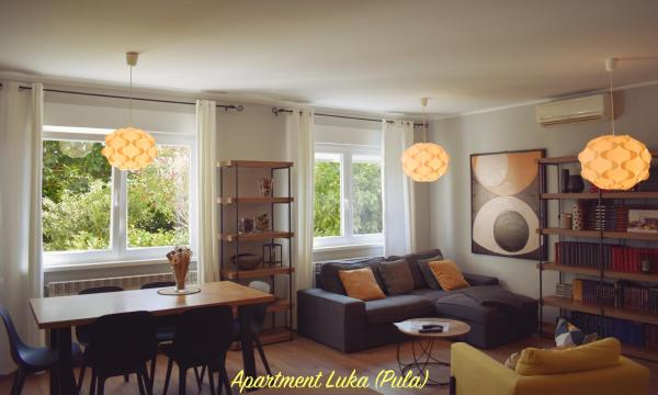 A la foto es mostra l'objecte Modern and Elegant Apartment in a Quiet Part of Pula situat a la ciutat de Pula.