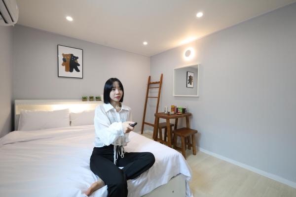 照片显示了位于Gwangmyeong市的Hotel Mori物件。