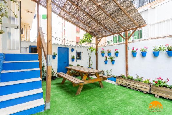 På billedet ses objektet Garcia Rooms by Cadiz Time beliggende i byen Cádiz.