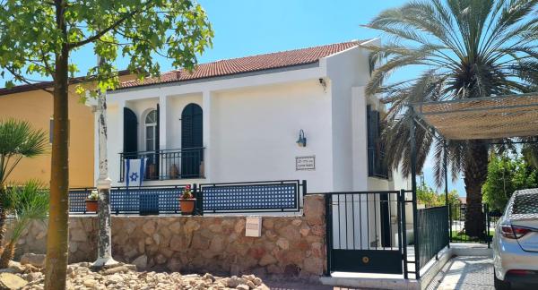 The photo shows the Like home at the Tehar-Lev family located in the city of Eilat.