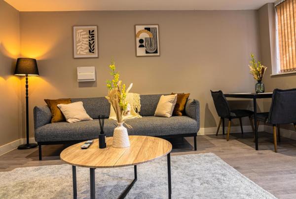 写真にはウォルヴァーハンプトン市にあるStylish Flat in Wolverhampton - Short and long Stay with Free Parkingが写っています。
