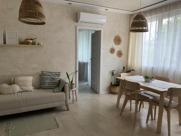 Stylish Central Varna Apartment, Warna