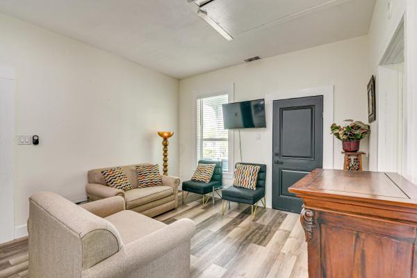 Close To Beach: Walkable Galveston Getaway! - Texas