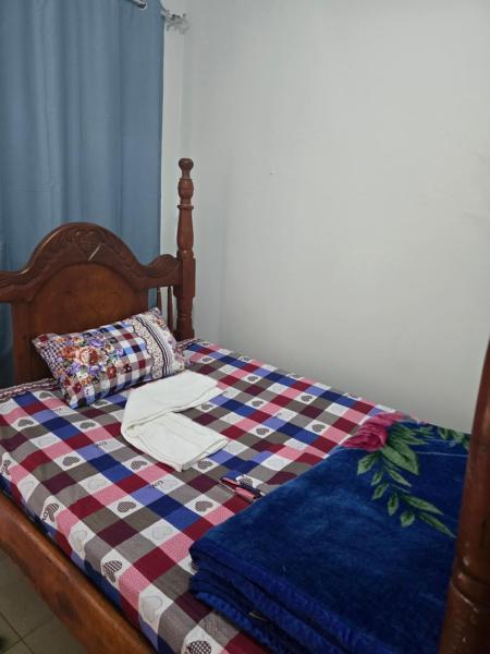 На фото показан объект Jumeira Lounge, расположенный в городе Bulenga.