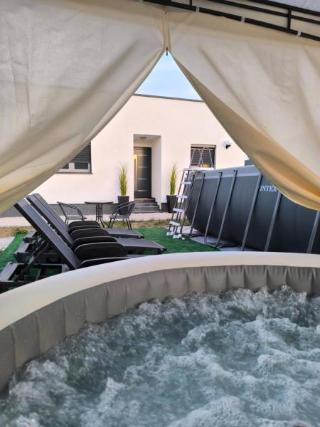 På billedet ses objektet Holiday Home Norr beliggende i byen Bare.