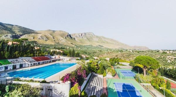 Nella foto è visibile l'oggetto Allegroitalia Torre Artale Palermo situato nella città di Trabia.
