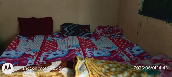 A la foto es mostra l'objecte Rawat pahadi home stay situat a la ciutat de Sunāri.