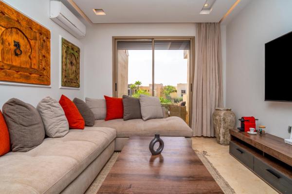 Fotografie 9: Chic & Cozy Apartment with Pool View - Prestigia