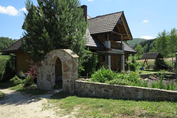 Na zdjęciu widoczny jest obiekt Agroturystyka Józefówka Tyrawa Solna położony w mieście Mrzygłód.