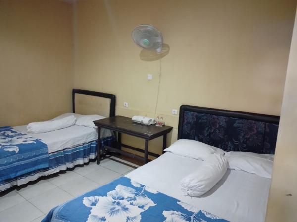 Op de foto is het object Puri Made Homestay, Ketapang te zien, gelegen in de stad Ketapang.