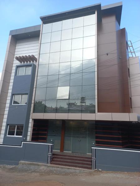 A la foto es mostra l'objecte SUROOR Recidency situat a la ciutat de Virajpet.
