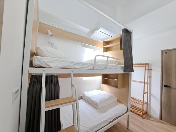 Dormitori Compartit Mixt — 11 m² - 與浪共舞