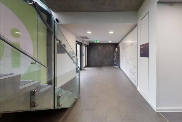 Student Only Silver Studio Deluxe Sterling Court, London
