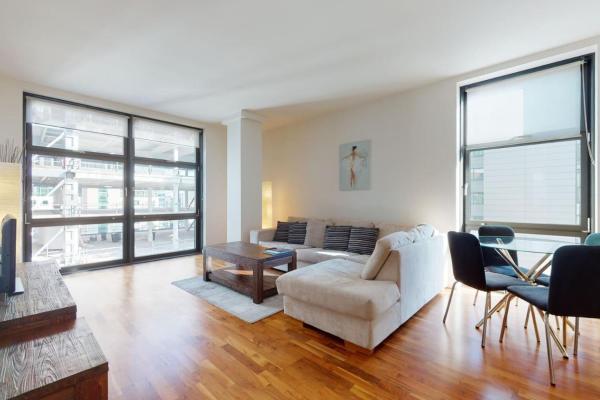 Canary Wharf 1-Bed, Sleeps 4, 3-Min To Station, London