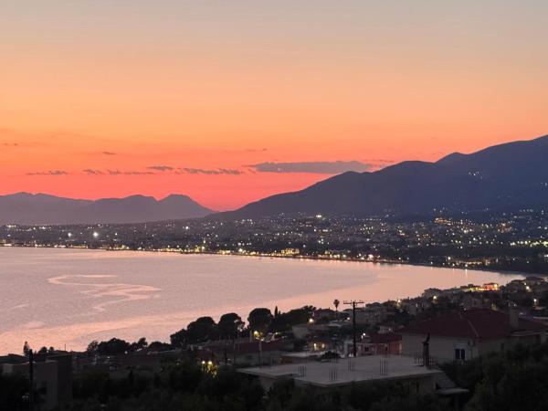 A la foto es mostra l'objecte Verga Apartments & Suites situat a la ciutat de Kalamata.