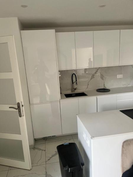 A la foto es mostra l'objecte Emmanuel INN 3 situat a la ciutat de Drancy.