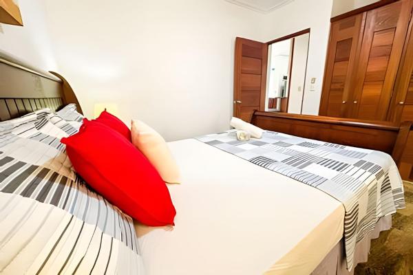 På billedet ses objektet Condominio con piscina, cerca de la playa beliggende i byen Punta Cana.
