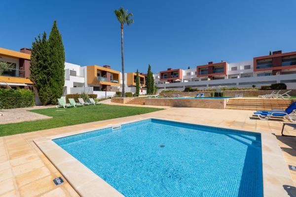 Vitismar Groundfloor Apartment With Direct Pool Access In Albufeira - Guia