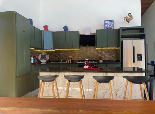 A la foto es mostra l'objecte Villa Rancho Arriba situat a la ciutat de Las Avispas.