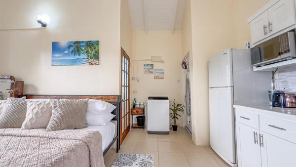 Na foto é possível ver o objeto Country Rest - 8 min Drive from UVF Airport localizado na cidade de Morne Caillandre.