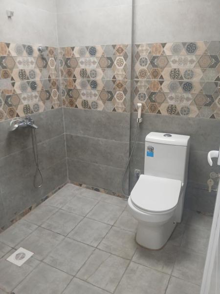 Fotografie 4: Room with private bathroom in a flat-ladies only