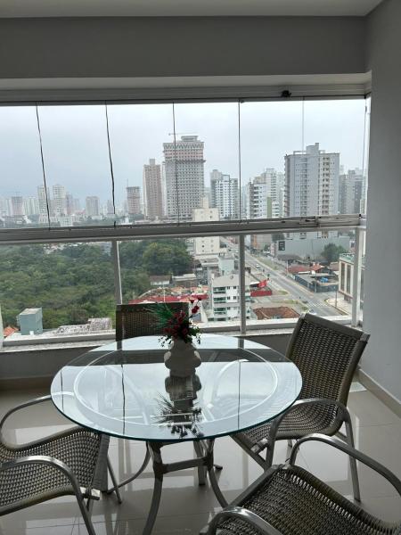 På billedet ses objektet Apartamento proximo ao mar beliggende i byen Itapema.