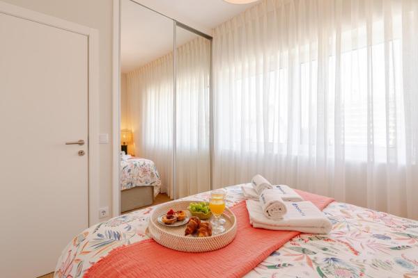 Foto 7: Stylish & Spacious Apartment by HostWise