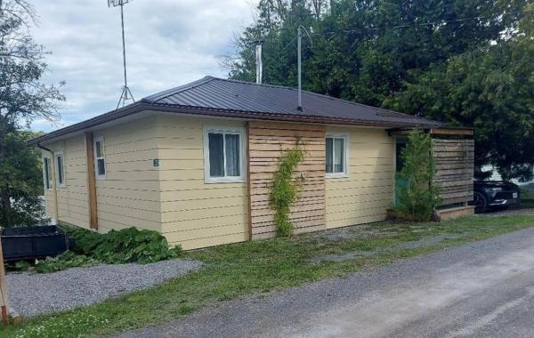Slice Of Heaven On The Otonabee With Hot Tub - Peterborough