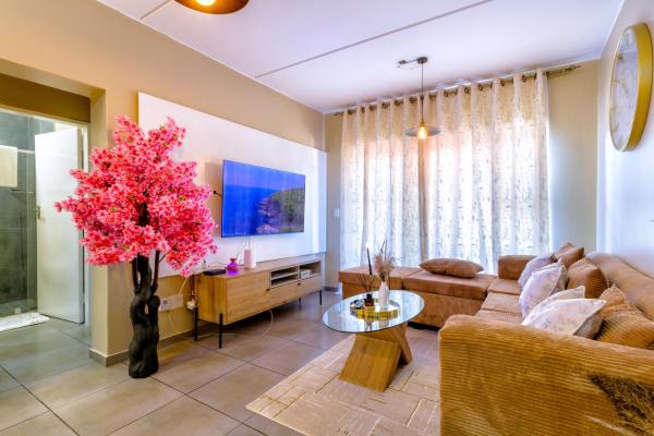 A la foto es mostra l'objecte The Local house situat a la ciutat de Midrand.