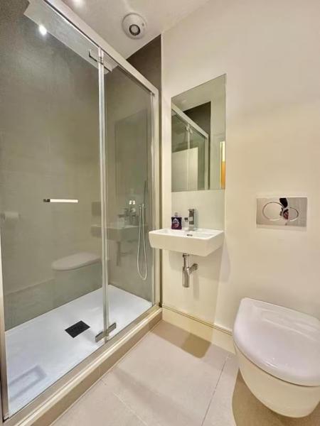 A la foto es mostra l'objecte Ground floor Flat in North Maida Vale situat a la ciutat de Moffat.