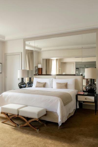 Prince de Galles, a Luxury Collection hotel, Paris, Paříž