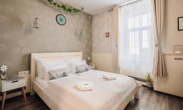 Auf dem Foto ist das Objekt Safit Mandala - Romantic City Apartment near Flexum Thermal Spa in der Stadt Levél zu sehen.