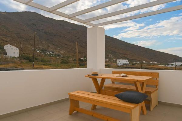 Santorini's Old Mill Serene Getaway By Pori Beach - Santorini