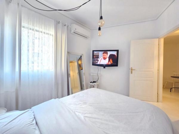 A la foto es mostra l'objecte VK's Downtown Suite situat a la ciutat de Calcis.