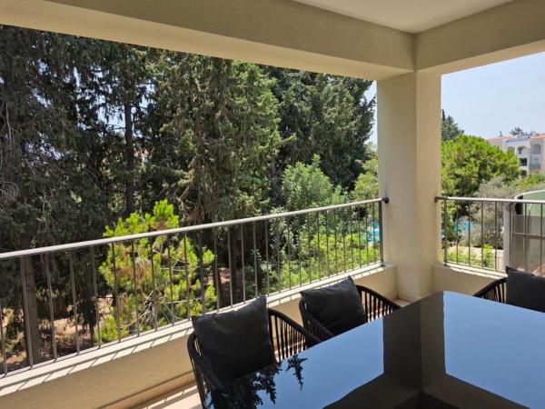 Pineview Heights by Staycom, Pafos