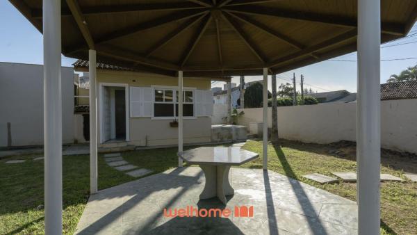 Casa Espaçosa A 200m Da Praia Em Florianópolis - Florianópolis