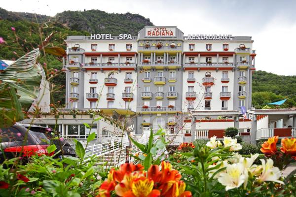 A la foto es mostra l'objecte Hotel & Spa Radiana situat a la ciutat de La Léchère.