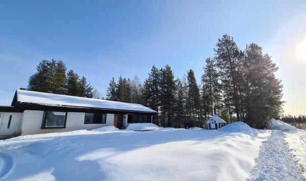 Na fotografii je vidět objekt Villa Eni nacházející se ve městě Vidsel.