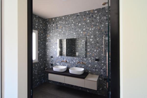 A la foto es mostra l'objecte Esse Elegant house B&B-Boutique Wellness Rooms vicino al Gran Sasso D Italia situat a la ciutat de Tempera.