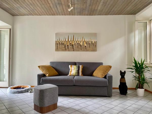 A la foto es mostra l'objecte Torretta House situat a la ciutat de Locarno.